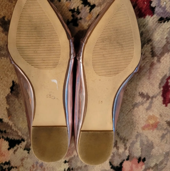 Metallic Pink Guess Flats - Picture 4 of 4